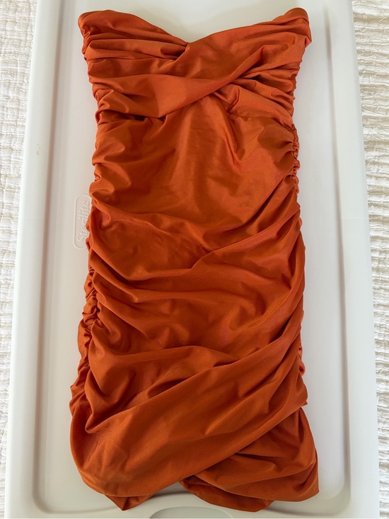 Tiger Mist Dresses & Skirts - Tiger Mist Dania Ruched Strapless Mini Dress Burnt Orange Rust M